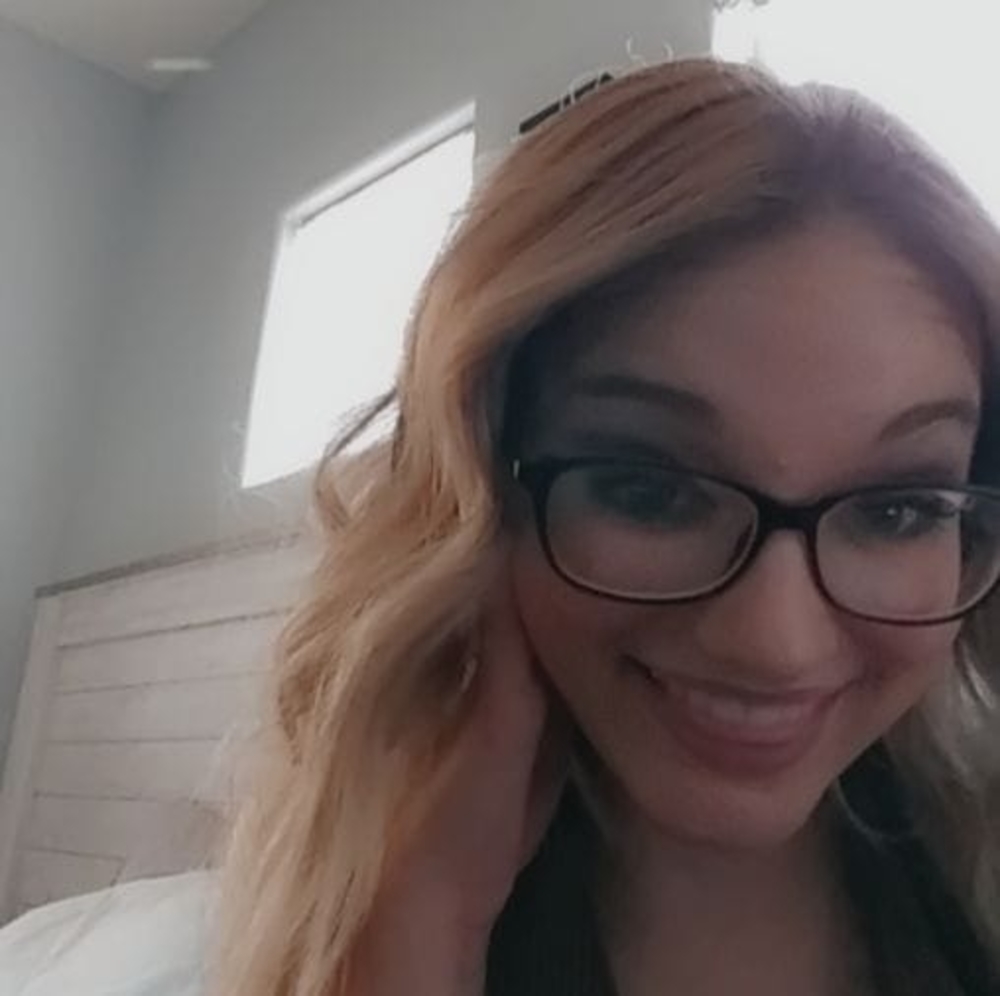 Meet your Posher, Alisha